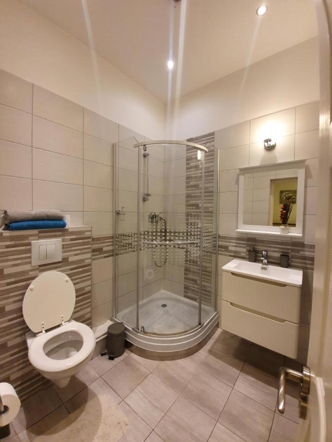 All In Apartman Ii. Budapest Eksteriør bilde
